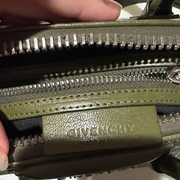 Givenchy Olive Antigona - Picture 4 of 12